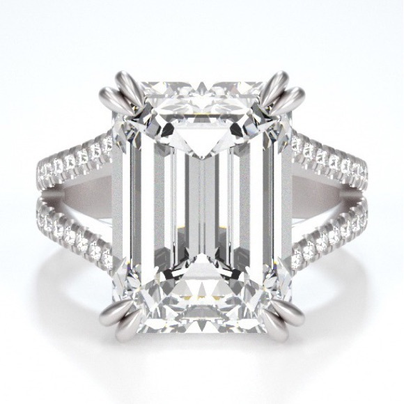 10ct Platinum “Queen” Ring - Emerald Cut - Picture 16 of 17